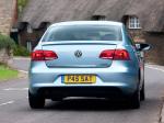 Volkswagen Passat BlueMotion 2010 года (UK)